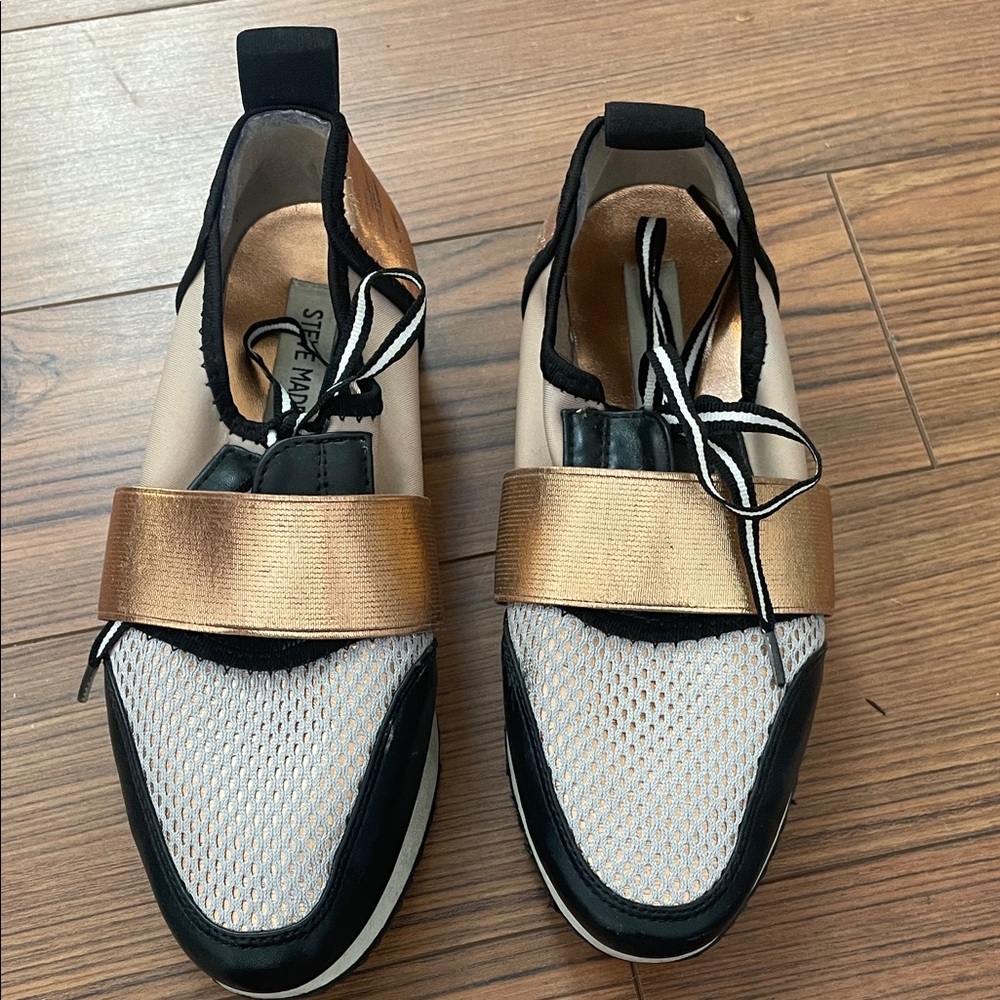 Steve Madden Black and Rose Gold  Women's Sneakers